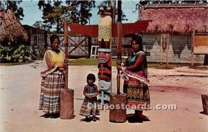 Grinding Corn, Tamiami Trail Seminole Indians, Florida USA Unused 