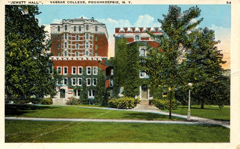 NY - Poughkeepsie. Vassar College, Jewett Hall    (large crease in card)