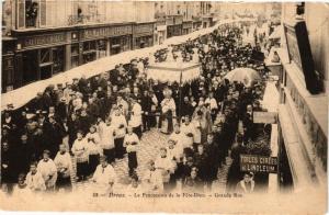 CPA DREUX-La Procession de la Féte-Dieu-Grande Rue (177608)