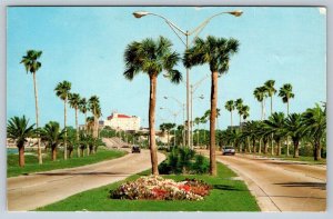 Memorial Causeway, Clearwater, Florida FL, Vintage 1975 Chrome Postcard