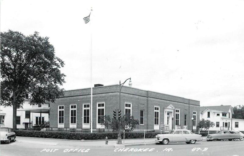 c1950 RPPC Postcard; Post Office Cherokee IA LL Cook 87-B Cool Cars Unposted