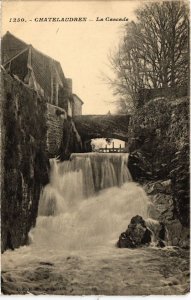 CPA CHATELAUDREN La Cascade (1295797)