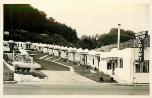1950s Bryson City North Carolina Miagene Motor Court RPPC Postcard 25-11609