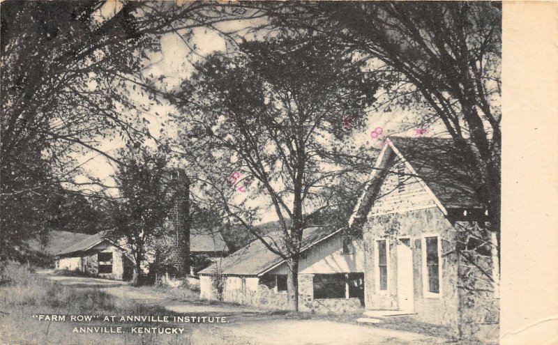 F92/ Annville Kentucky Postcard c1970s Farm Row Annville Institute