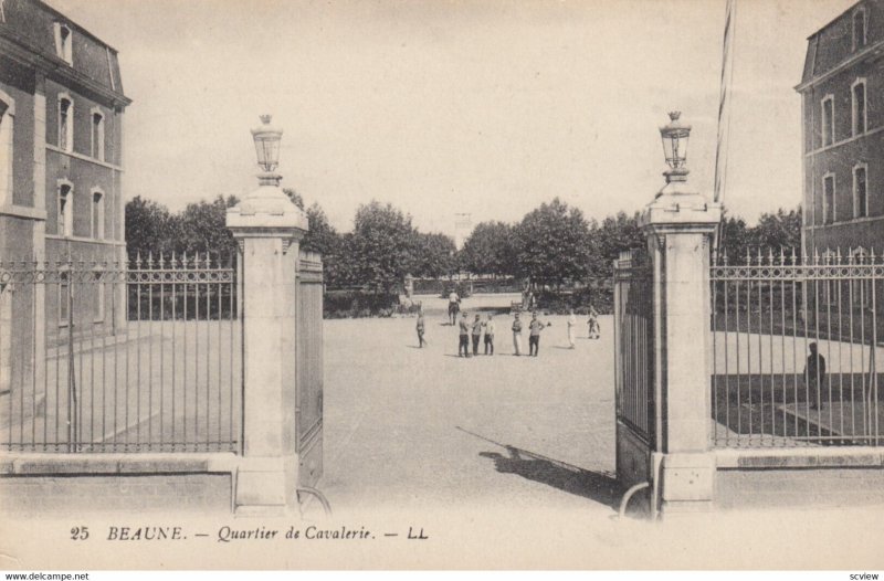 BEAUNE, Cote D'Or, France, 1900-1910's; Quartier de Cavakerie