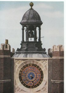 Middlesex Postcard - Hampton Court Palace - The Astronomical Clock - Ref AB2750