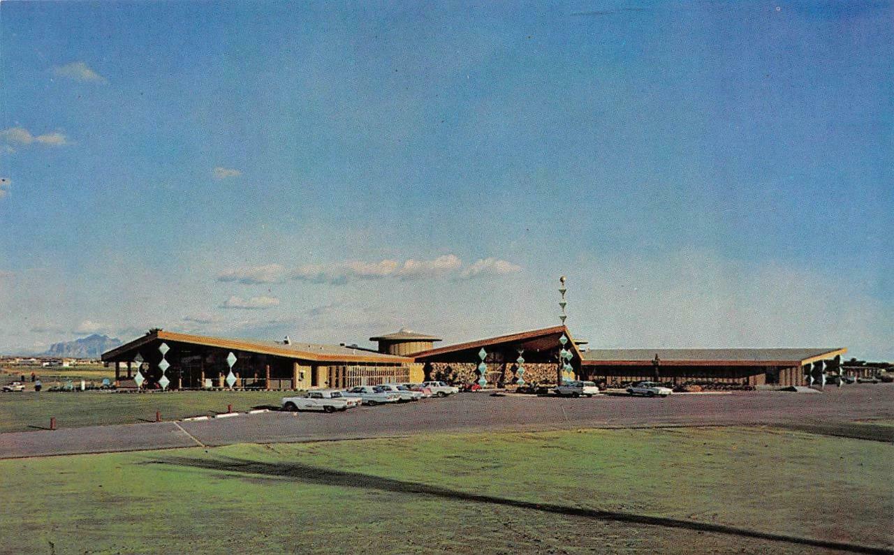 MESA, Arizona AZ APACHE WELLS MOBILE CITYTrailer Park Club House