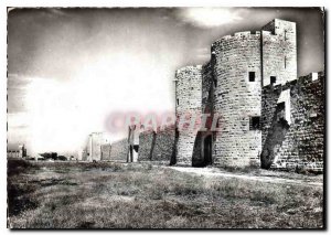 Postcard Modern Aigues Mortes Porte des Moulins and the Remparts Cote Sud