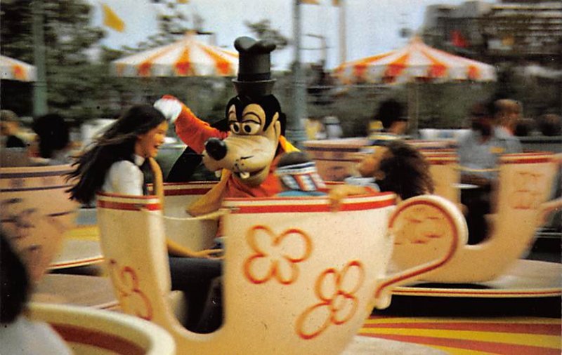 Goofy goes for a spin fantasyland Disneyland, CA, USA Disney Unused 