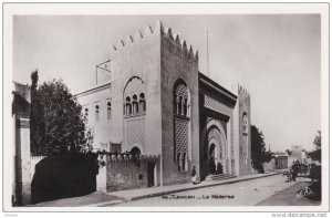 RP: TLEMCEN , Algeria , 10-30s ; La Medersa