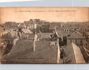 France Saint Nazaire Vue panoramique Au fond l'Eglise Sain t Nazaire et ...