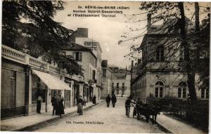 CPA NÉRIS-les-BAINS - Avenue Boisrot-Desserviers et l'Etablissement (262627)