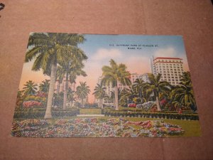 1940's Bayfront Park at Flagler St, Miami, Florida Linen Postcard