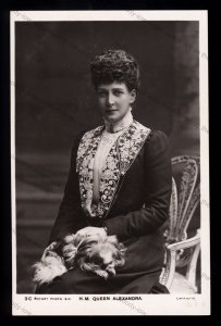 ROY528 - King Edward VII - Queen Alexandra with her Pekingese - Postcard