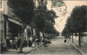 CPA NEUILLY-PLAISANCE - La Rue de Plaisance (44285)