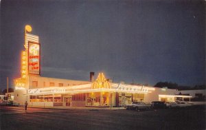 Winnemucca Nevada Sonoma Inn Exterior, At Night Vintage Postcard U3443