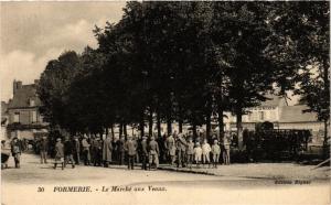 CPA AK FORMERIE - Le Marche aux Veaux (259808)