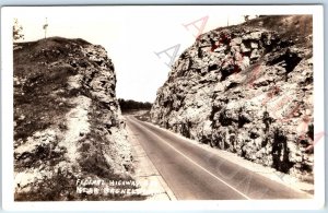 c1930s Missouri US Highway 54 RPPC Near Bagnell Dam Real Photo Bedrock MO A164