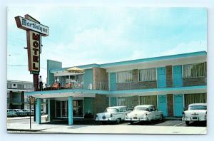 Postcard NJ Atlantic City Martinique Motel 1950's Old Cars I1