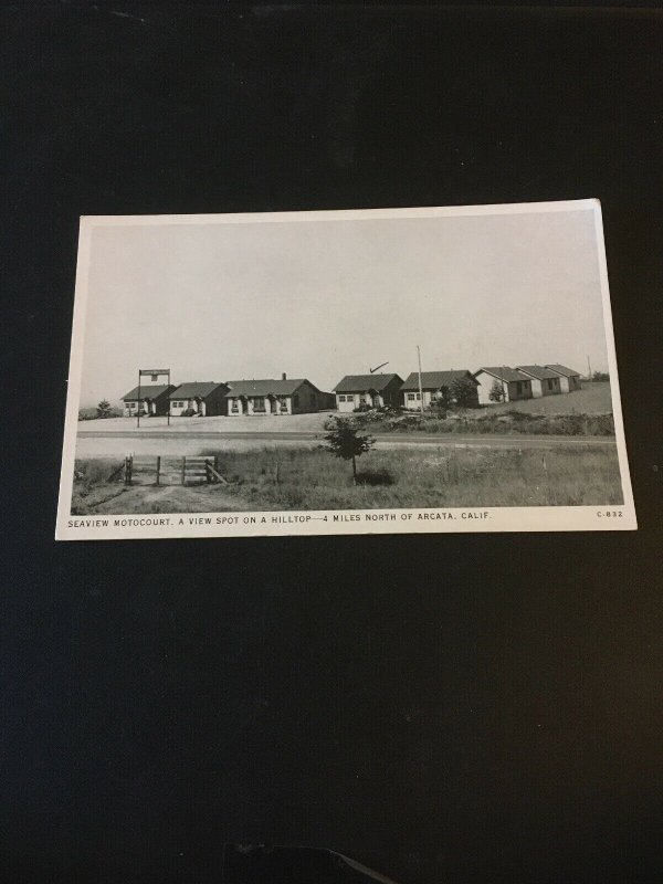 Vintage  Postcard - Seaview Motorcourt, Arcata CA