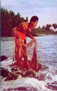 Postcard Hawaii - Island Boy - Timothy Kialoa Makuakane with fishing net