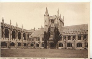 Oxfordshire Postcard - Magdalen College - Founders Tower & Cloister - Ref 19539A