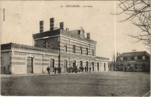 CPA Fougeres La Gare (1236622)