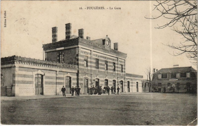 CPA Fougeres La Gare (1236622)