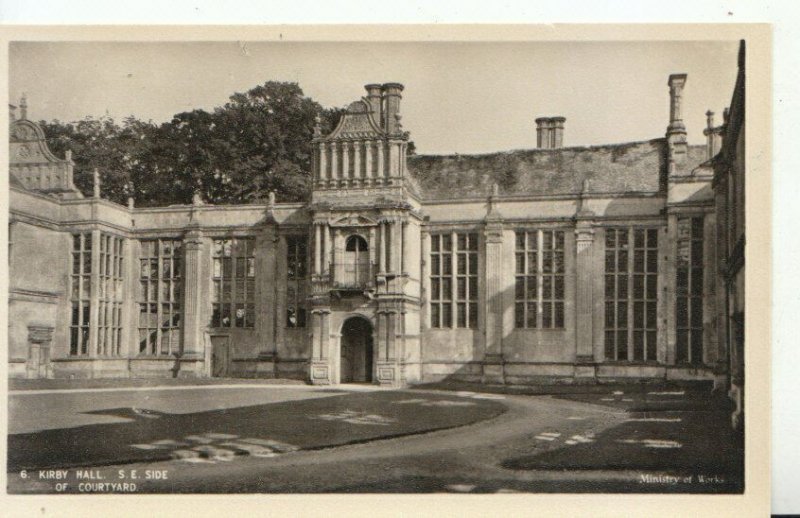 Northamptonshire Postcard - Kirby Hall - S.E. Side of Courtyard - Ref 11475A