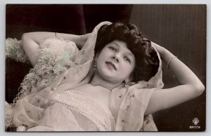 RPPC Pretty Woman Glamour Girl Portrait Hand Colored Tinted Photo Postcard B36
