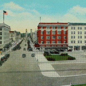 Vintage Capitol Avenue, Cheyenne, WYO. Postcards P48