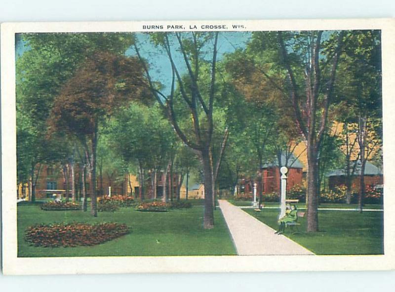 Unused W-Border PARK SCENE Lacrosse - La Crosse Wisconsin WI H2505