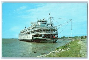 c1960's SS Steamer Delta Queen Anchors At Fort Madison Iowa IA Vintage Postcard