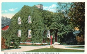 Vintage Postcard 1920's Betsy Williams Cottage Roger Williams Park Providence RI