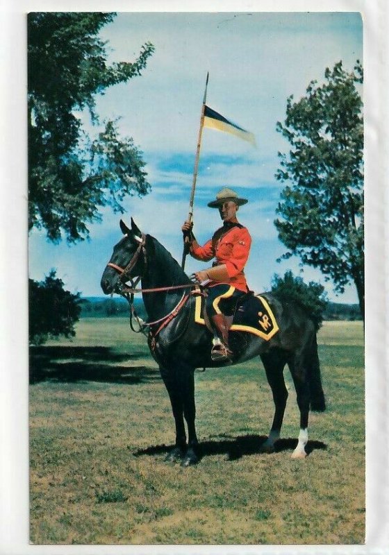 VINTAGE POSTCARD THE ROYAL CANADIAN MOUNTED POLICE (RCMP) FEDERAL POLICE CANADA