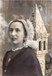 BR29147 Coiffes de Saintonge folklore costumes