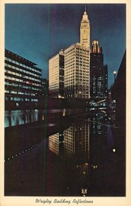 Postcard United States of America Chicago Illinois Wrigley building