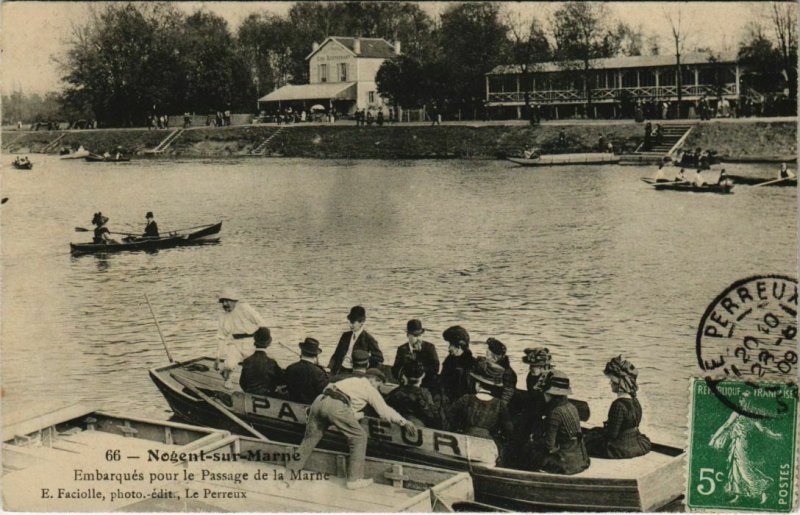 CPA NOGENT-sur-MARNE Embarqués pur le Passage de la Marne (65659)