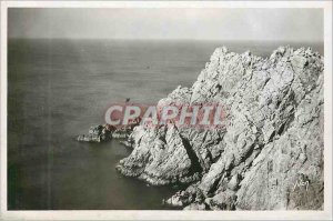 Postcard Modern Finistere Camaret rocky escarpments to the Pointe de Pen Hir