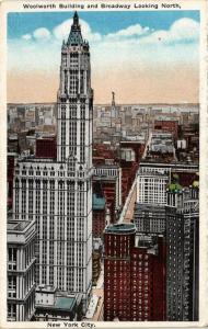 CPA AK Woolworth Building and Broadway Looking North NEW YORK CITY USA (790142)