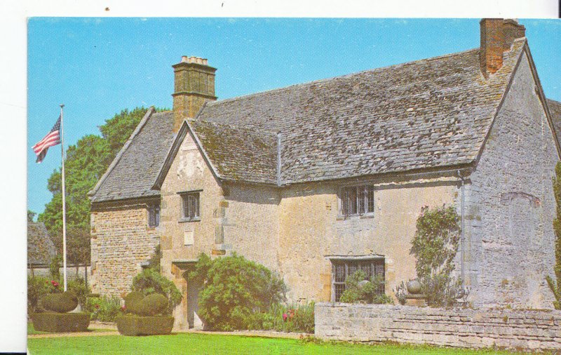 Northamptonshire Postcard - Sulgrave Manor      XX133