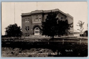 Hettninger North Dakota Postcard High School Exterior Building c1940 RPPC Photo