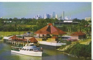 America Postcard - M/V Sam Houston - The Port of Houston - Texas - Ref 5905A