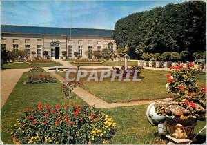 Postcard Modern Chateauneuf sur Loire (Loiret) the Beautiful Gardens of Chate...