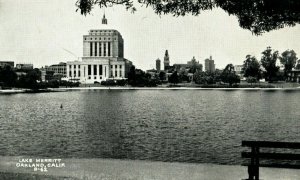 Vintage Lake Merritt & Town View, Oakland, California Postcard P8