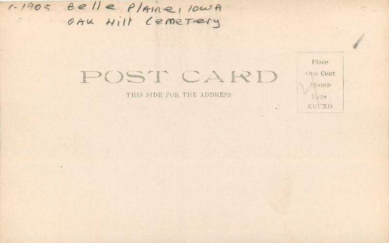 Postcard RPPC C-1905 Iowa Belle Plaine Oak Hill Cemetery 23-11425