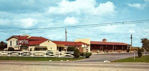 1960s FT WAYNE INDIANA HORN MOTEL & RESTAURANT US-33 CHROME POSTCARD P1108