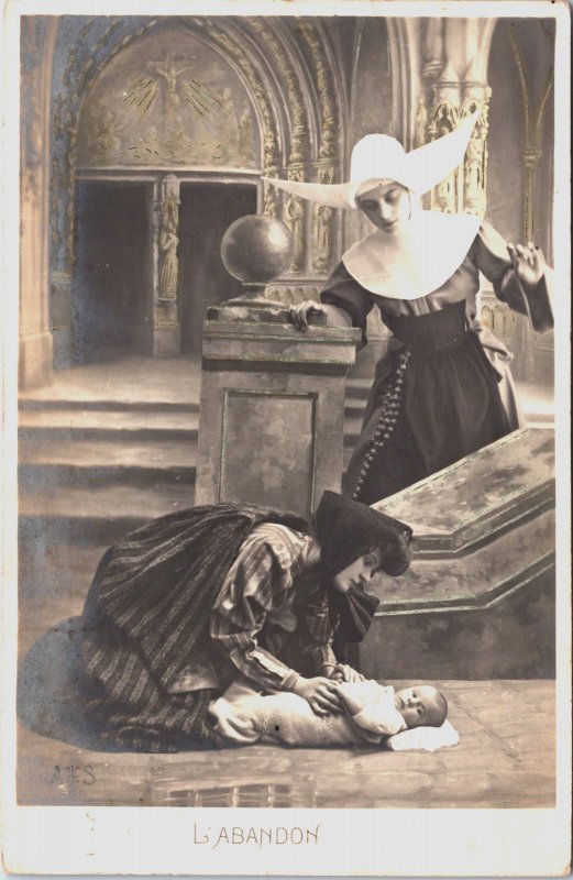 Finding A Baby Abandoned, L Abandon Vintage RPPC C205