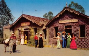 BOTTLE HOUSE & MUSIC HALL Ghost Town KNOTT'S BERRY FARM c1960s Vintage Postcard