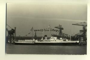 na0567 - Royal Navy Warship - HMS Enchantress - photograph